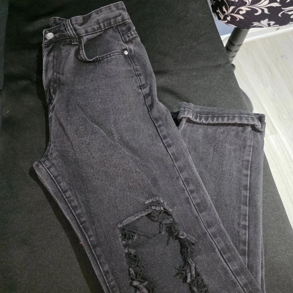 Black Ripped Jeans - Picture 2 of 3